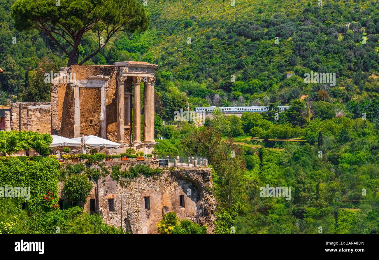 Site touristique local de Rome de Tivoli - Latium région d'Italie - Temple de Vesta Circulaire Temple symbole du temple romain Banque D'Images
