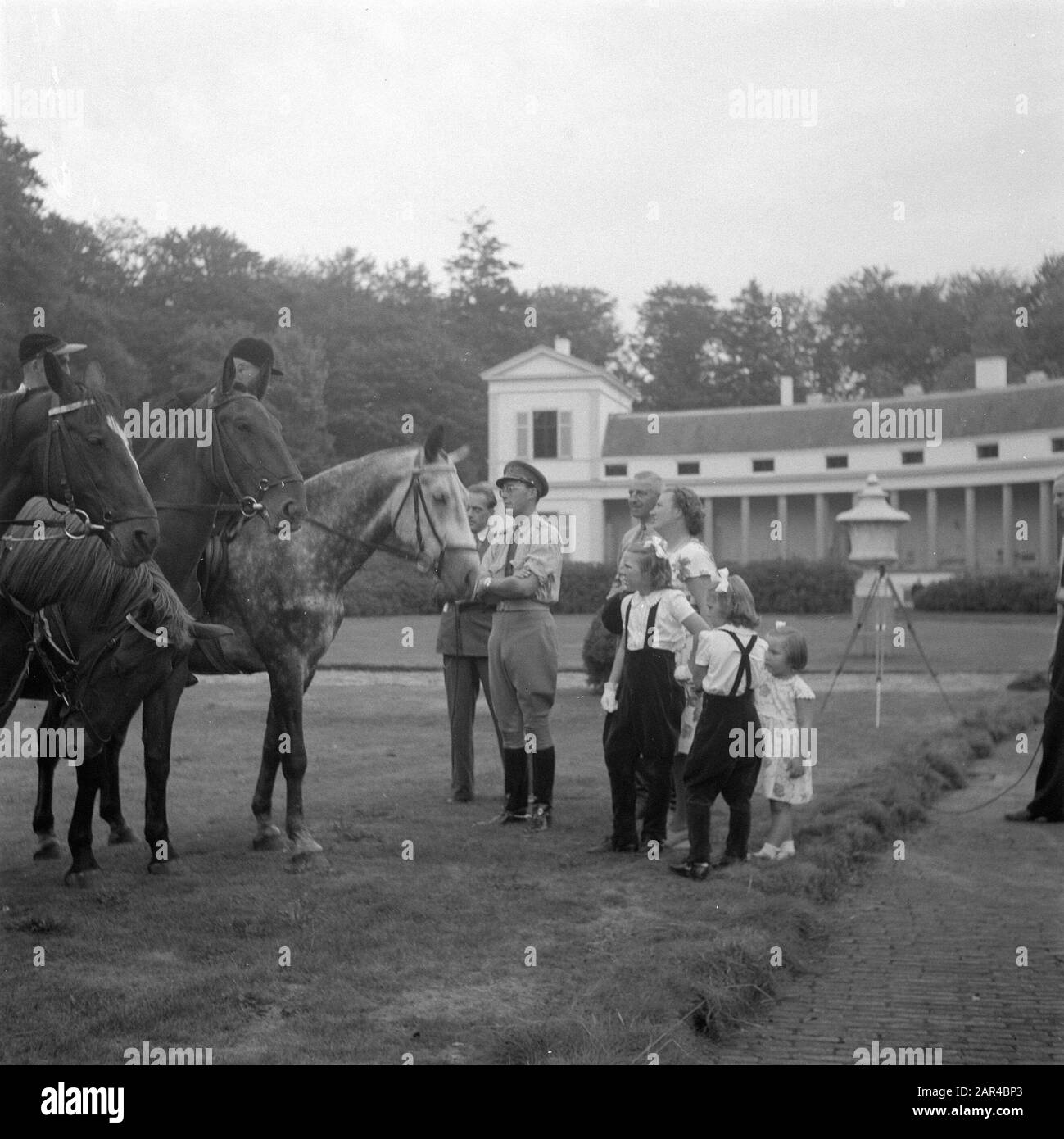 Ruiterfeest Princesses À Cheval Date: 19 Septembre 1947 Mots Clés: Princesses Banque D'Images