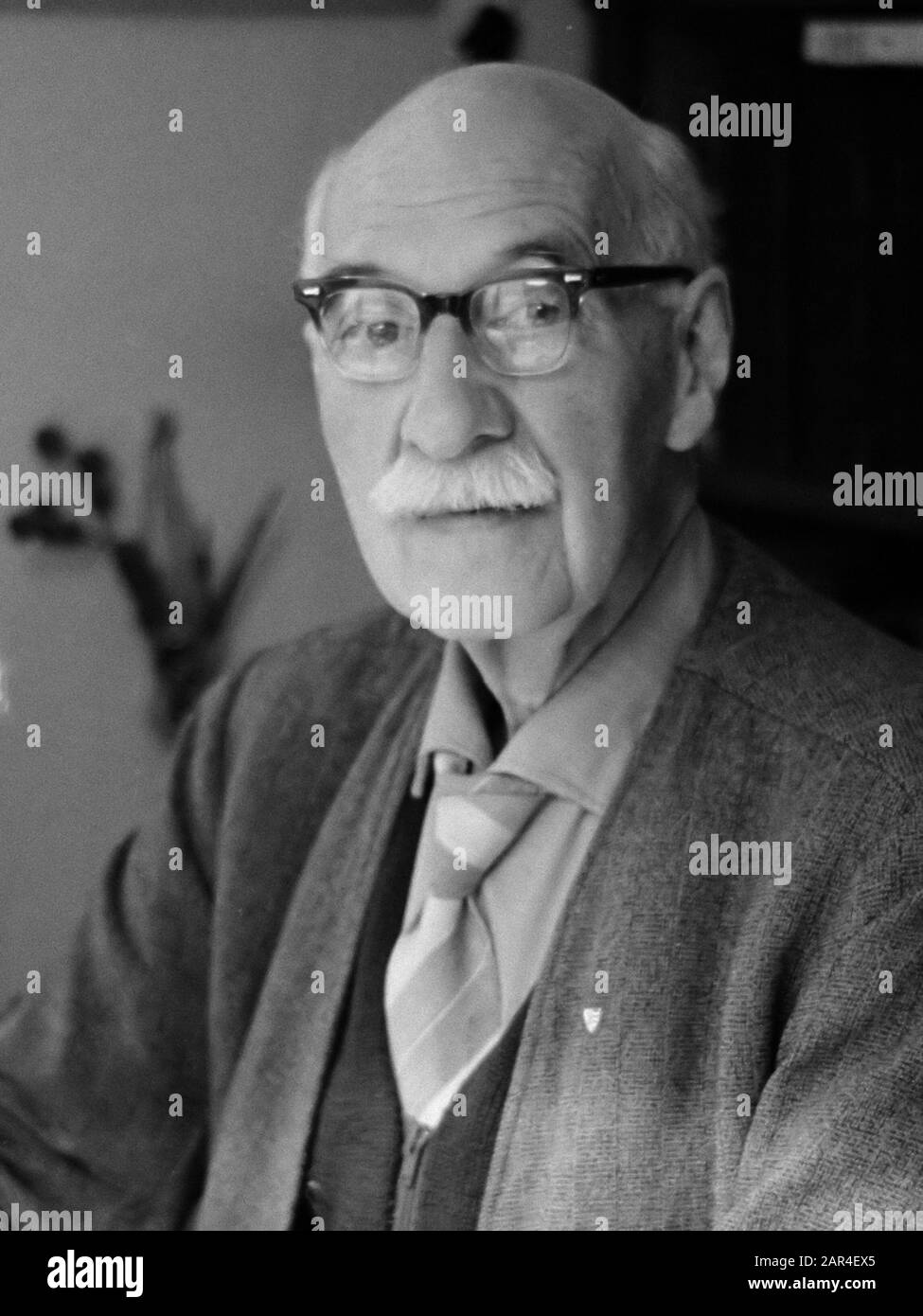 Oud-director van Artis dr. Sunier wordt 75 jaar 14 décembre 1961; ' Banque D'Images
