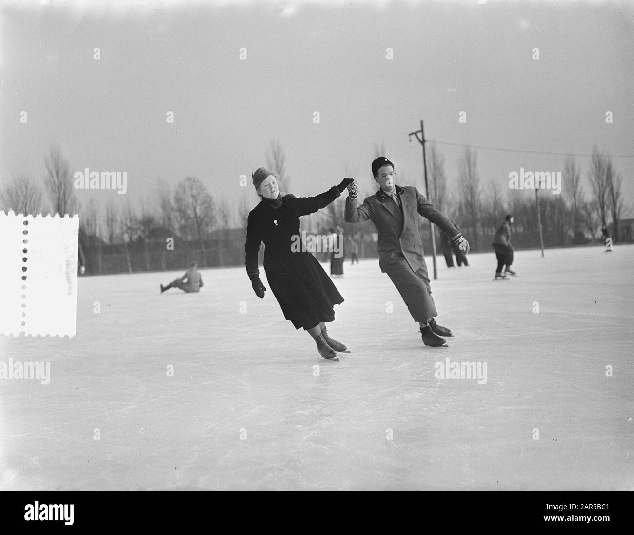 Couples De Patinage Des Championnats Provinciaux Date : 28 Janvier 1954 Mots Clés : Patinage Sur Glace Banque D'Images