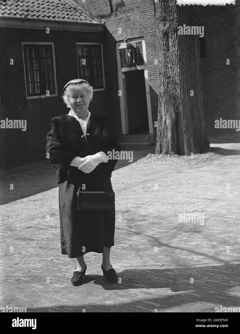 Mariage Dans La Synagogue Portugaise-Israélienne Date : 11 Avril 1954 Mots Clés : Mariages Nom Personnel : Synagoge Isralitique Banque D'Images