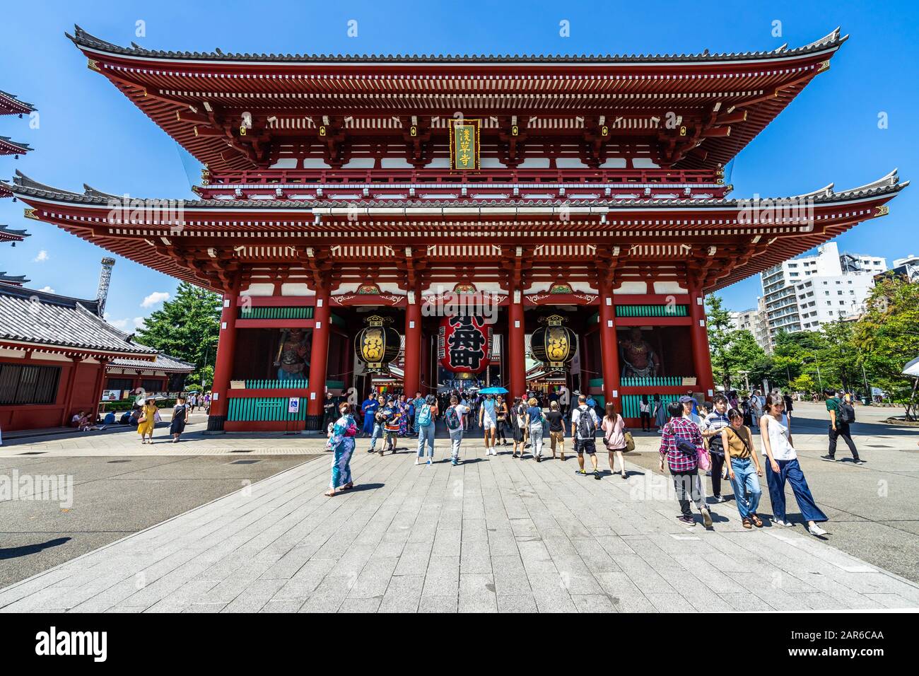 Entrée du temple Sensoji, situé dans le quartier de Tokyo Asakusa. Tokyo, Japon, Août 2019 Banque D'Images