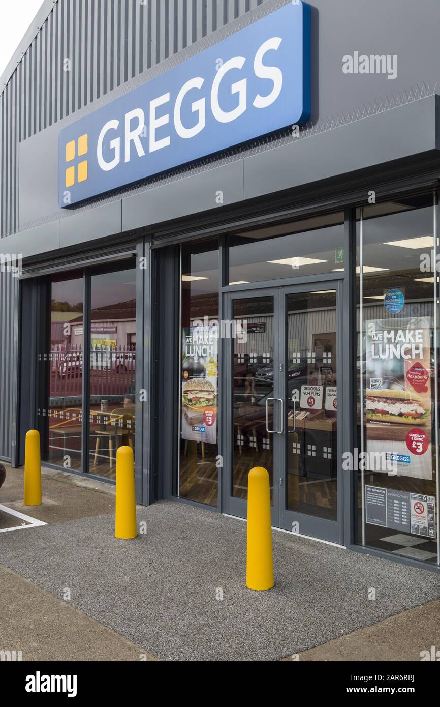 Greggs hors de la branche de la ville, Pillor Way, Barnstaple. Banque D'Images