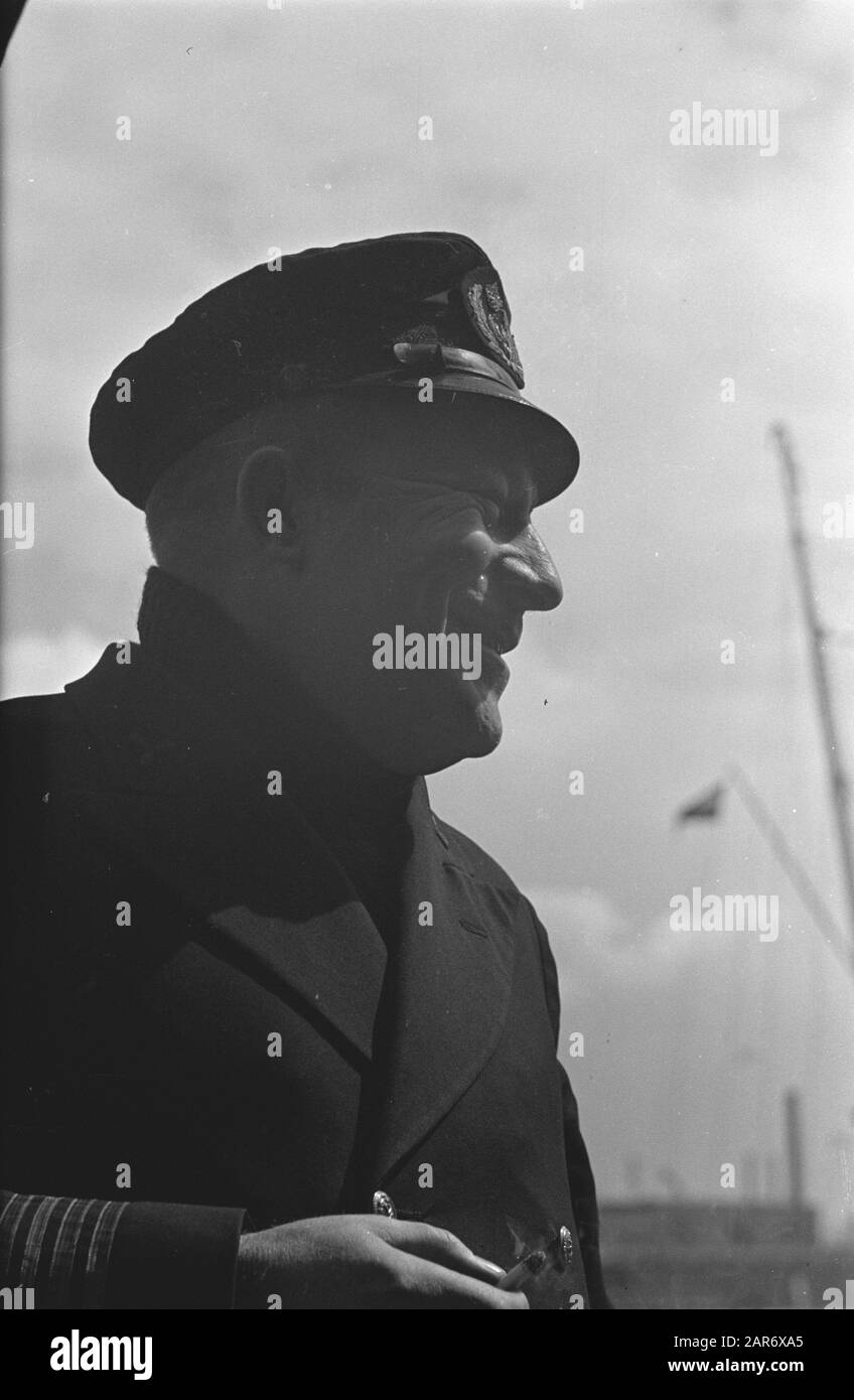 Mn [Marine marchande]/Anefo London series Dutch Merchant marine Officer Date: 10 mai 1943 lieu: Grande-Bretagne mots clés: Marine marchande, officiers, portraits, seconde Guerre mondiale Banque D'Images