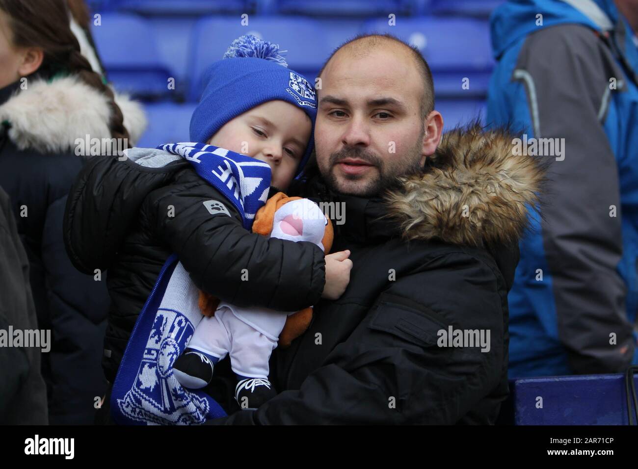 Birkenhead, Royaume-Uni. 26 janvier 2020. Les fans de Tranmere devant le quatrième match de la FA Cup entre Tranmere Rovers et Manchester United au parc de Prenton le 26 janvier 2020 à Birkenhead, en Angleterre. (Photo de Richard Ault/phcimages.com) crédit : Images PHC/Alay Live News Banque D'Images