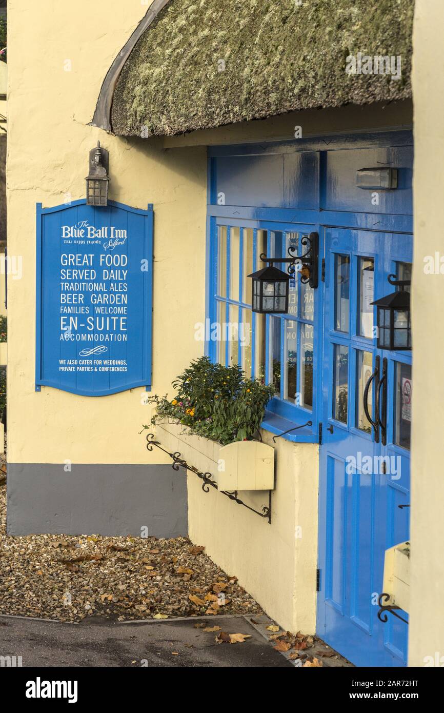 Le Blue ball Inn, Sidford, pub près de Sidmouth, Devon, Royaume-Uni, fait partie Des Tavernes Punch Banque D'Images