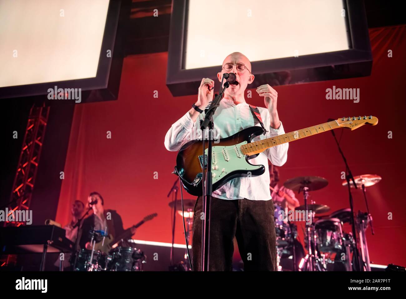 Leeds, Royaume-Uni. 25 janvier 2020. Jack Steadman, Jamie MacColl, Suren de Saram, et Ed Nash du groupe Bombay Bicycle Club se présentent à l'O2 Academy Leeds vendu sur Tout Le Reste A Fait Une Tournée Britannique Erronée, Leeds 2020-01-25 . Crédit : Gary Mather/Alay Live News Banque D'Images