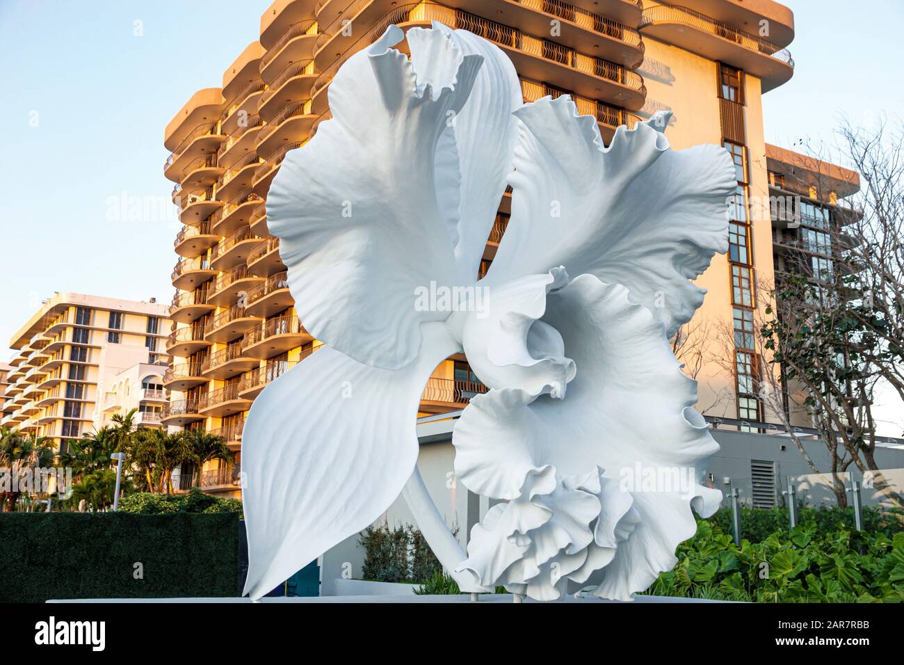 Miami Beach Florida, Surfside Eighty Seven Park, Renzo Piano luxueux condominium bâtiment orchidée sculpture, réduit démoli Champlain Towers ainsi Banque D'Images