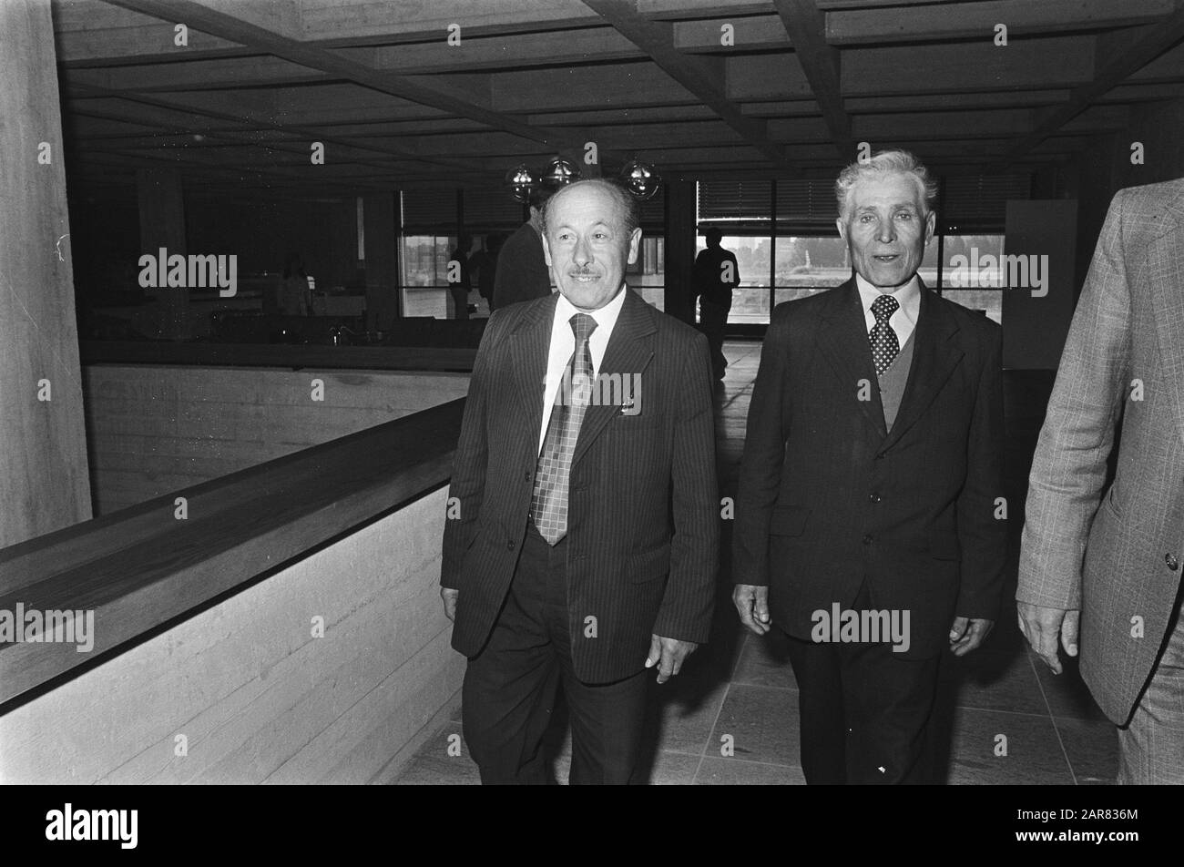 Process Menten; deux témoins de Russie, ont quitté M. M. Sivbak et M. Savuljak Date: 26 août 1977 lieu: Russie mots clés: TESTENTS, procès Nom personnel: M. Sivbak Banque D'Images