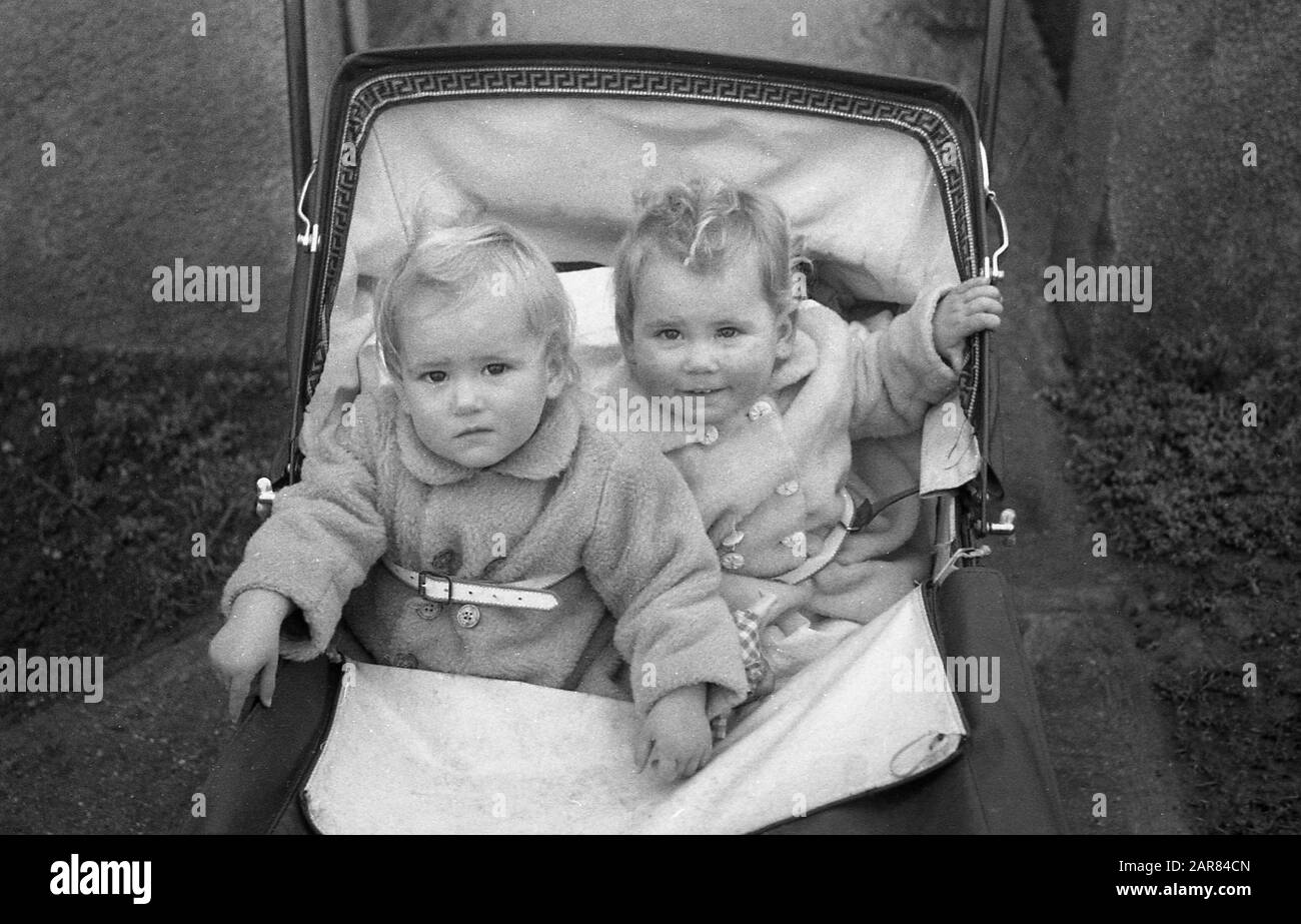 Baby Boys 1950s Banque D Image Et Photos Alamy Baby Boys 1950s Banque D Image Et Photos Alamy