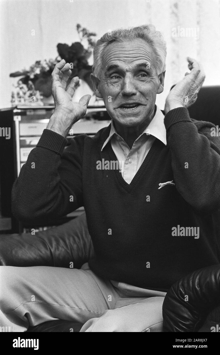 Steet Prins, A Commandé Audet Newsdienst. Probablement Steef Prins, entraîneur du club de football amateur Flevo à Middenmeer de 1983 à 1985. Date : 17 Octobre 1985 Nom De L'Institution : Audet, Audet Banque D'Images