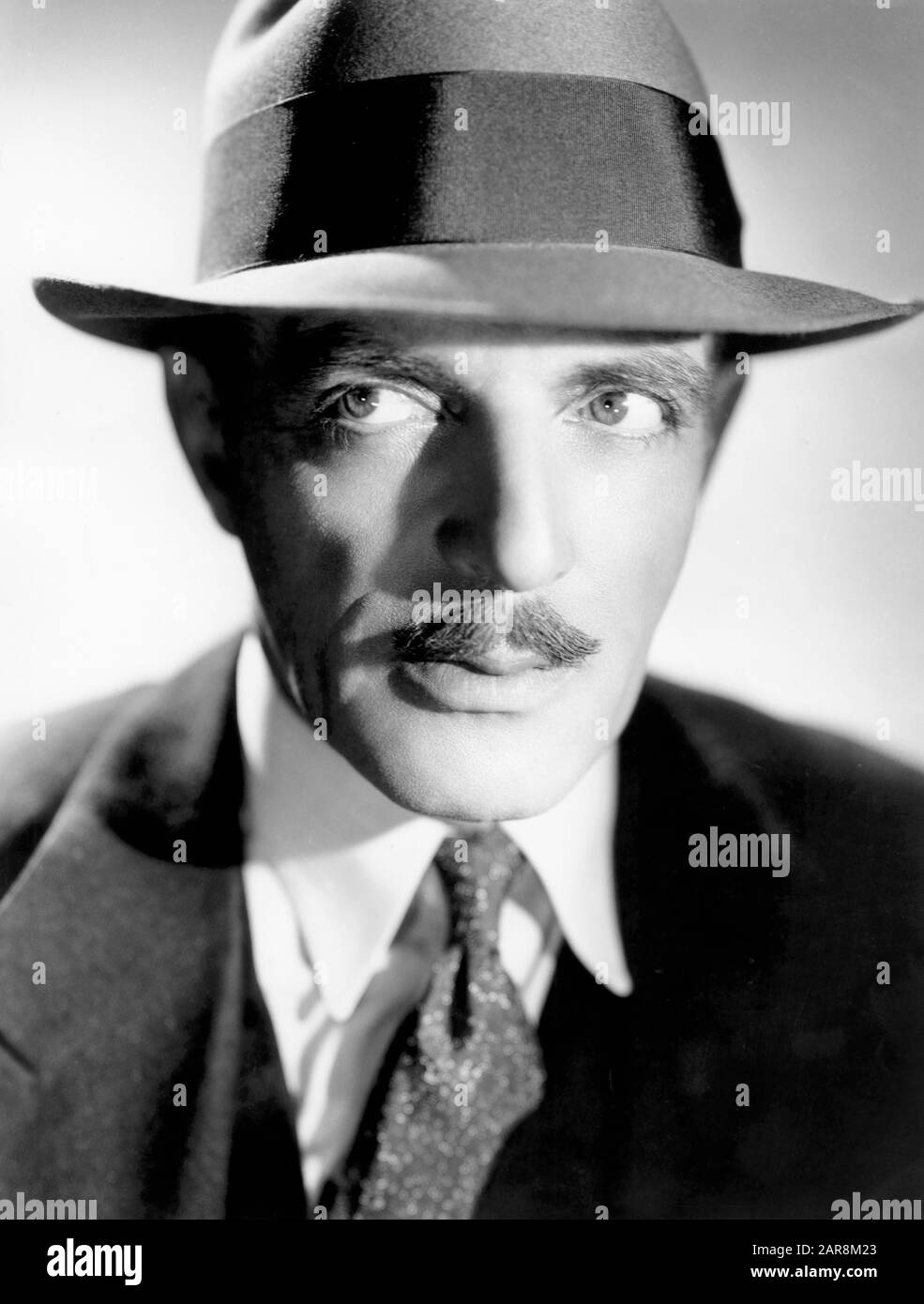 C. Henry Gordon, tête et Épaules Publicité Portrait pour le film, "la vue est La Voie", MGM, 1934 Banque D'Images