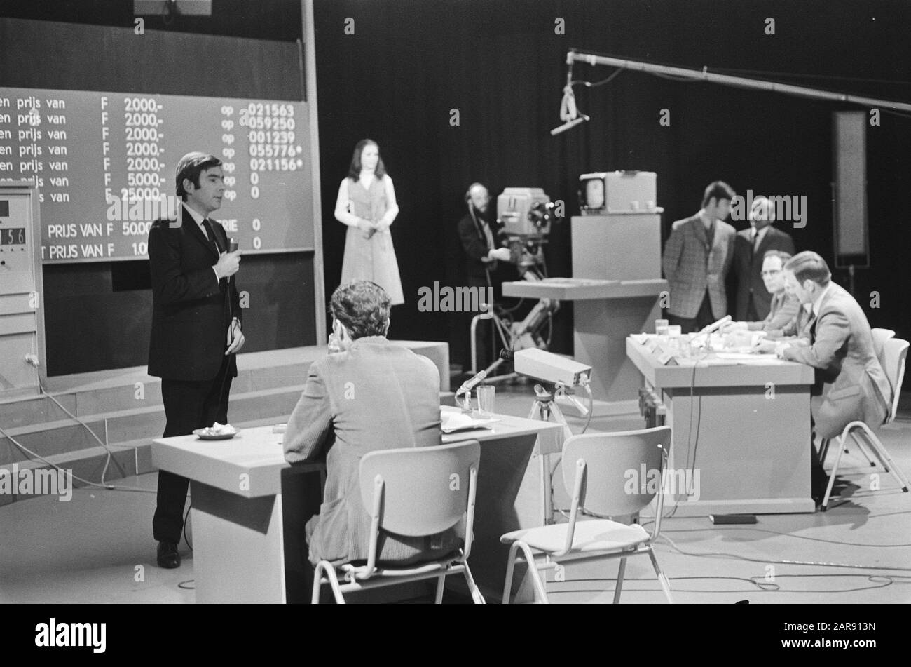 Diffusion TV; Trekking Staatsloterij, Amsterdam Date: 20 Janvier 1971 lieu: Amsterdam, Noord-Holland mots clés: Loteries, télévision, émissions de télévision Banque D'Images