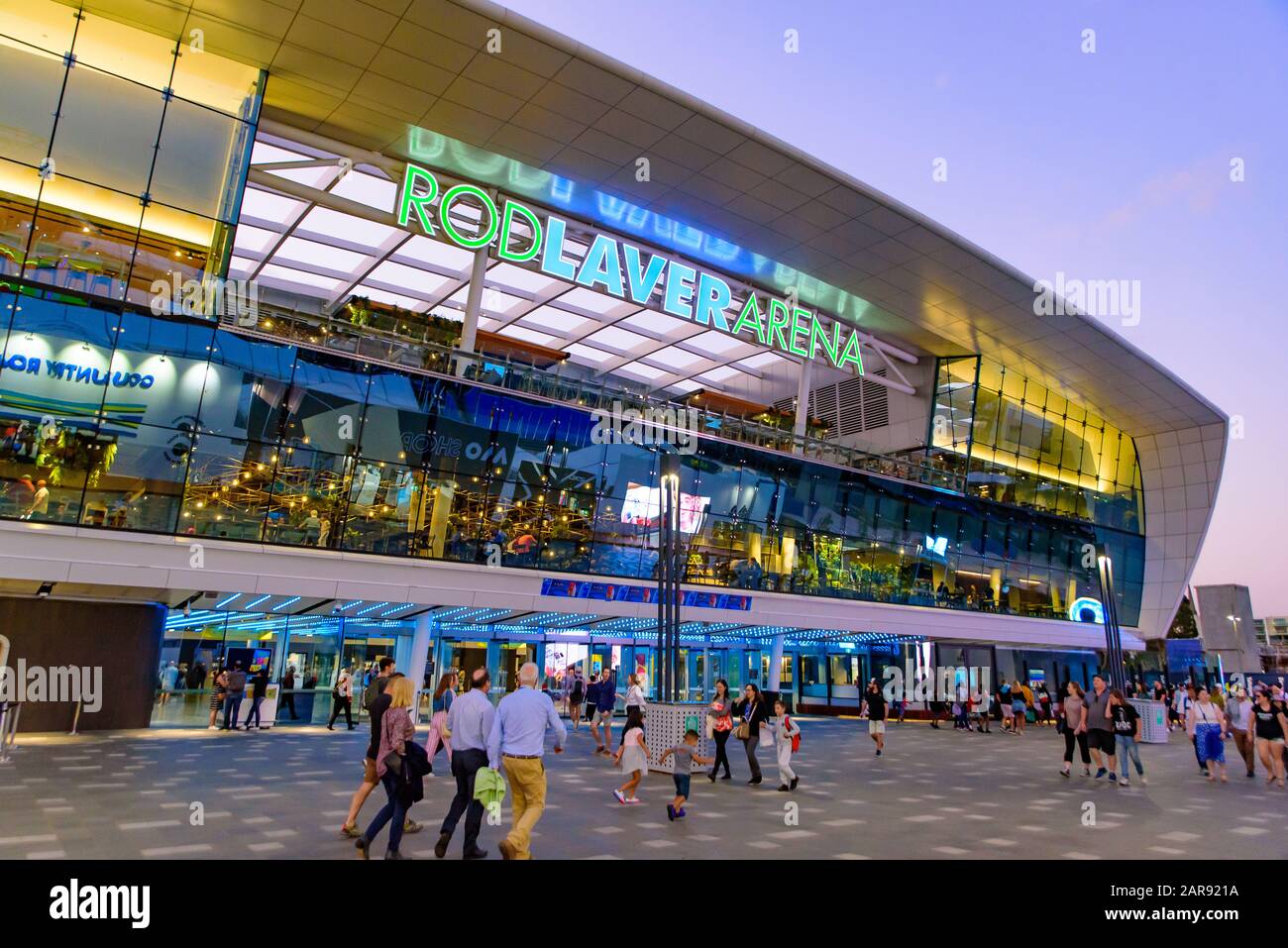 Rod laver Arena pour l'Australian Open 2020 au coucher du soleil, un lieu de tennis au Melbourne Park, Melbourne, Australie Banque D'Images