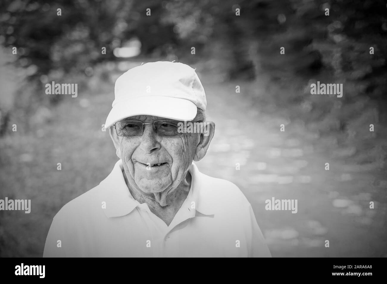 Homme français avec CAP, Storkensohn, Haut Rhin, Grand est, France, Europe Banque D'Images