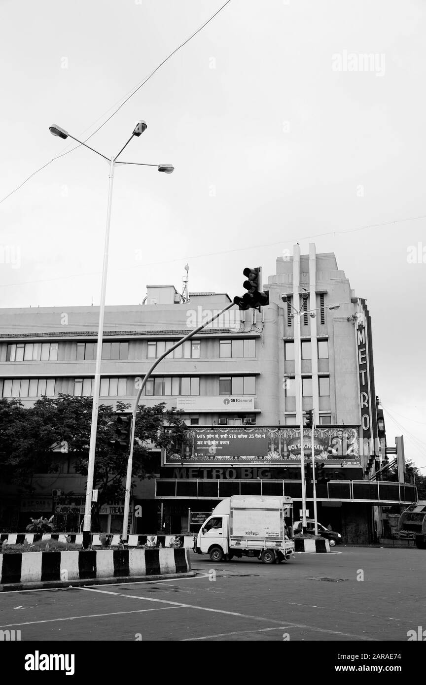 Tempo, Metro Cinema Building, Art Déco Movie Theatre, Dhobi Talao, Mumbai, Maharashtra, Inde, Asie Banque D'Images