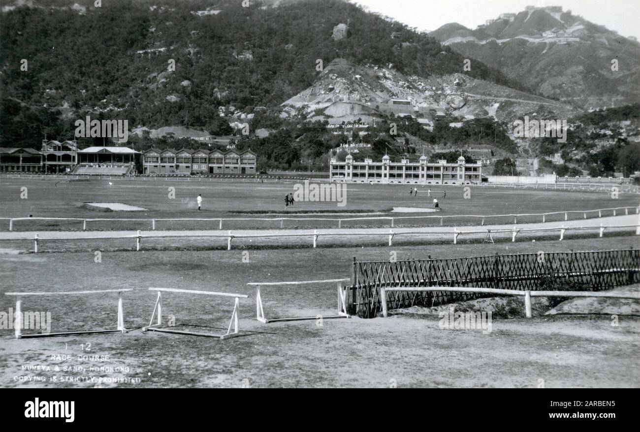 Happy Valley Racecourse, vue sur le parcours de golf jusqu'aux tribunes, Hong Kong, Chine. Banque D'Images