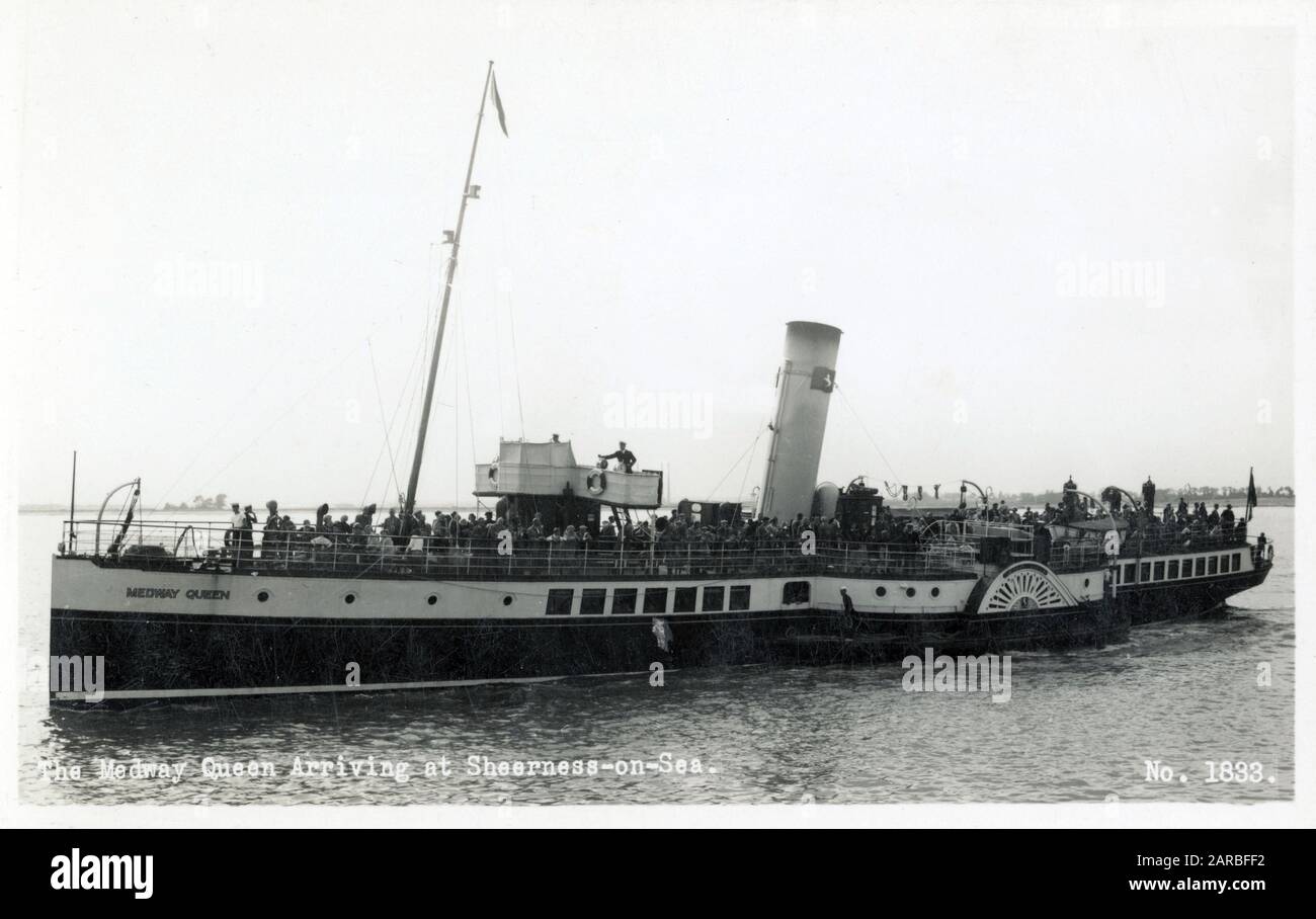 Le bateau à vapeur Medway Queen arrive à Sheerness-on-Sea, Kent. Pendant la Seconde Guerre mondiale, il agit comme dragueur de mines et effectue sept évacuations de Dunkerque en 1940, sauvant 7000 hommes. Banque D'Images