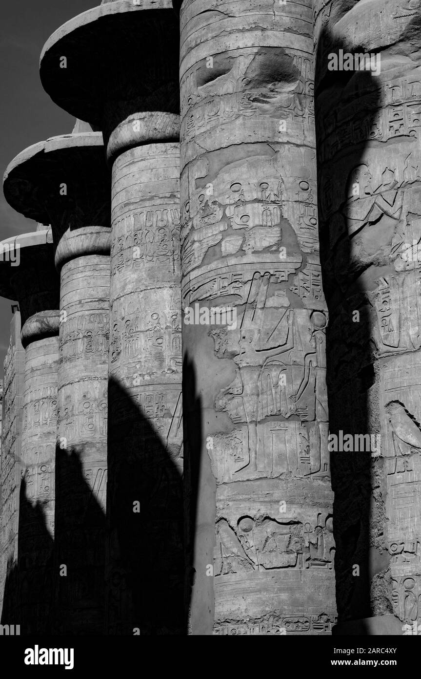 Louxor, Egypte. 11 février 2009 inscriptions pharaoniques sur les ruines égyptiennes anciennes à côté du Nil à Louxor, Egypte. Banque D'Images