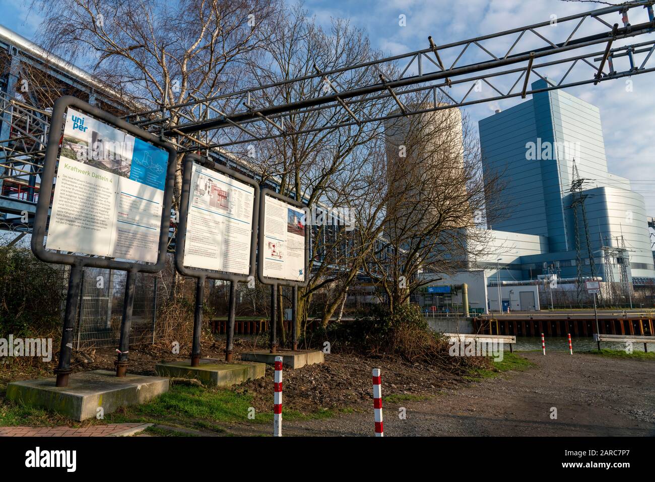 La centrale électrique au charbon Datteln 4, exploitée par Uniper, sur le canal Dormtund-Ems. Selon le compromis sur le charbon, il doit être connecté à t Banque D'Images