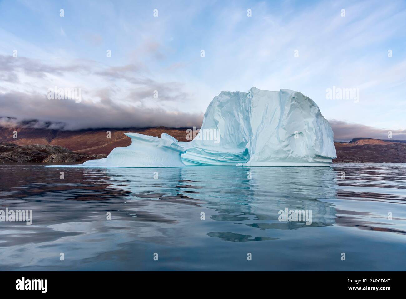 Icebergs dans Ryefjord, est du Groenland Banque D'Images