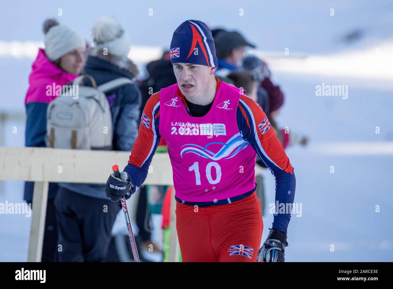 James Slimon (17) de l’équipe GB au ski de fond Classique pour hommes de 10 km lors des Jeux Olympiques de la Jeunesse de Lausanne 2020 le 21 janvier 2020. Banque D'Images