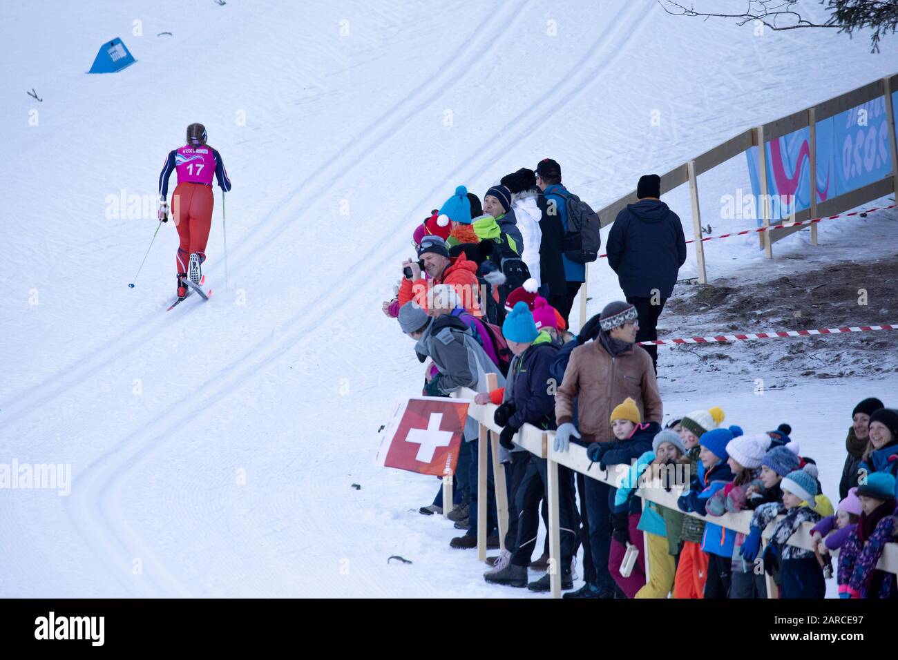 Molly Jefferies de Team GB (16) dans le ski de fond Classique de 5 km pour les femmes lors des Jeux Olympiques de la Jeunesse de Lausanne 2020 le 21 janvier 2020. Banque D'Images