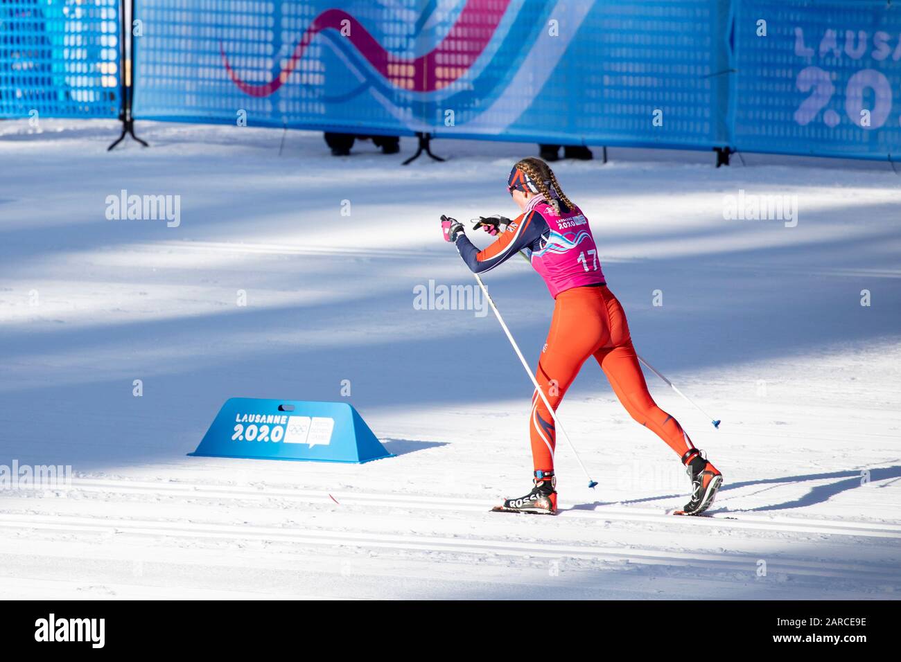 Molly Jefferies de Team GB (16) dans le ski de fond Classique de 5 km pour les femmes lors des Jeux Olympiques de la Jeunesse de Lausanne 2020 le 21 janvier 2020. Banque D'Images