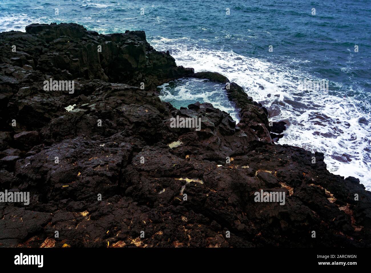 Piscine naturelle de brimketill sur la côte dans la péninsule d'Islande de reykjanes Banque D'Images