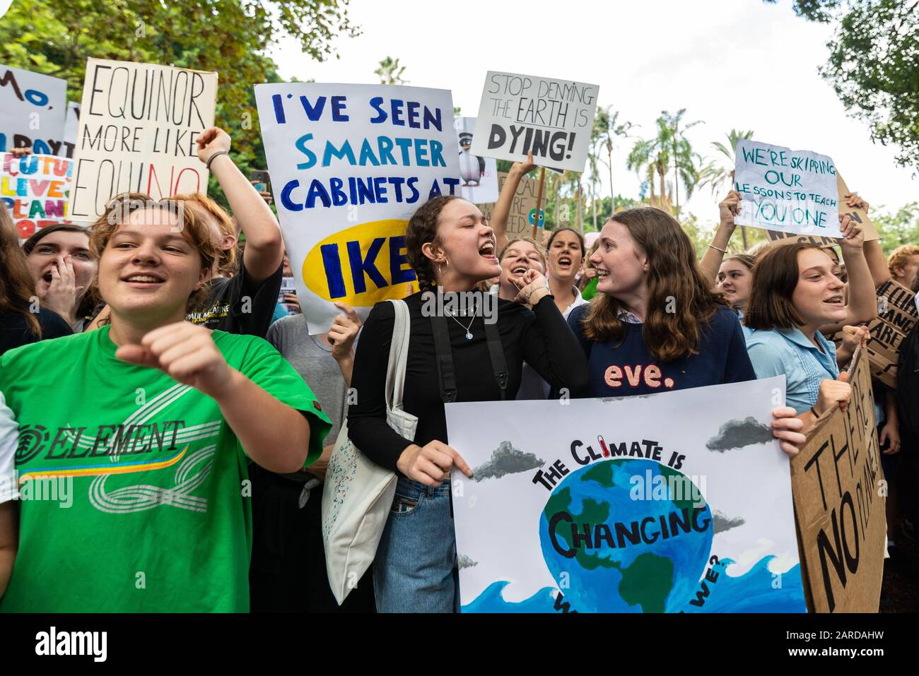 Sydney, Australie - 15 mars 2019 - 20 000 étudiants australiens se réunissent en rallye sur le changement climatique, School Strike 4 Climate, et exigent une action urgente. Banque D'Images
