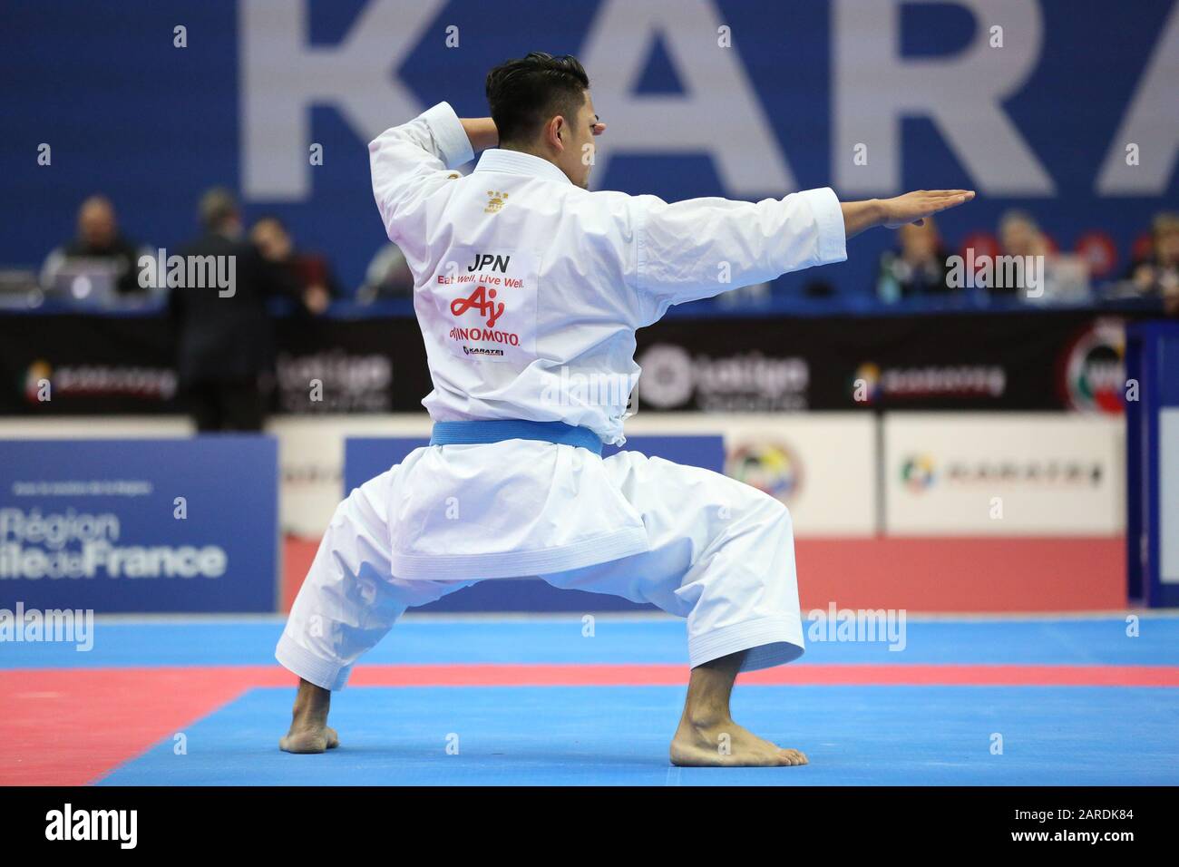 Paris, France . 26 janvier 2020. Ryo Kiyuna pour le Japon dans la finale de la Kata masculine (crédit photo: Mickael Chavet/Alay Live News Banque D'Images