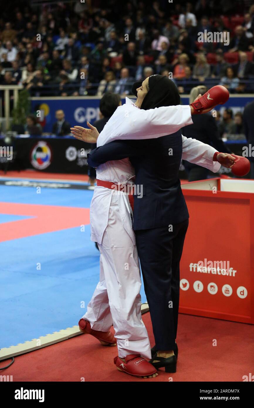 Paris, France . 26 janvier 2020. Hamideh Abbaali (Iran) remporte la finale du Kumite féminin 68 kg (photo Credit: Mickael Chavet/Alay Live News Banque D'Images