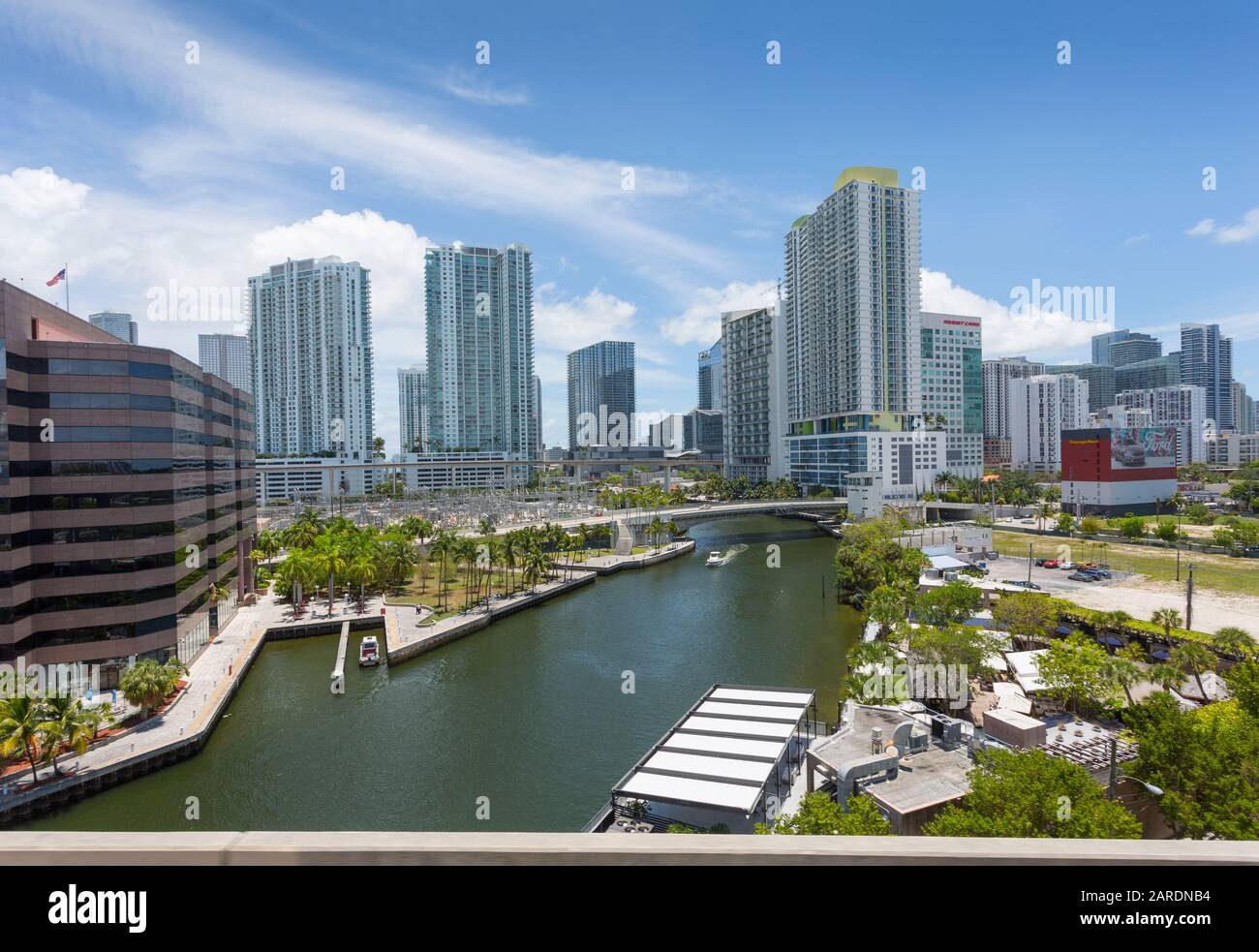 Vue imprenable sur le centre-ville et la rivière Miami, Miami, Floride, États-Unis d'Amérique, Amérique du Nord Banque D'Images Vue imprenable sur le centre-ville et la rivière Miami, Miami, Floride, États-Unis d'Amérique, Amérique du Nord Banque D'Images