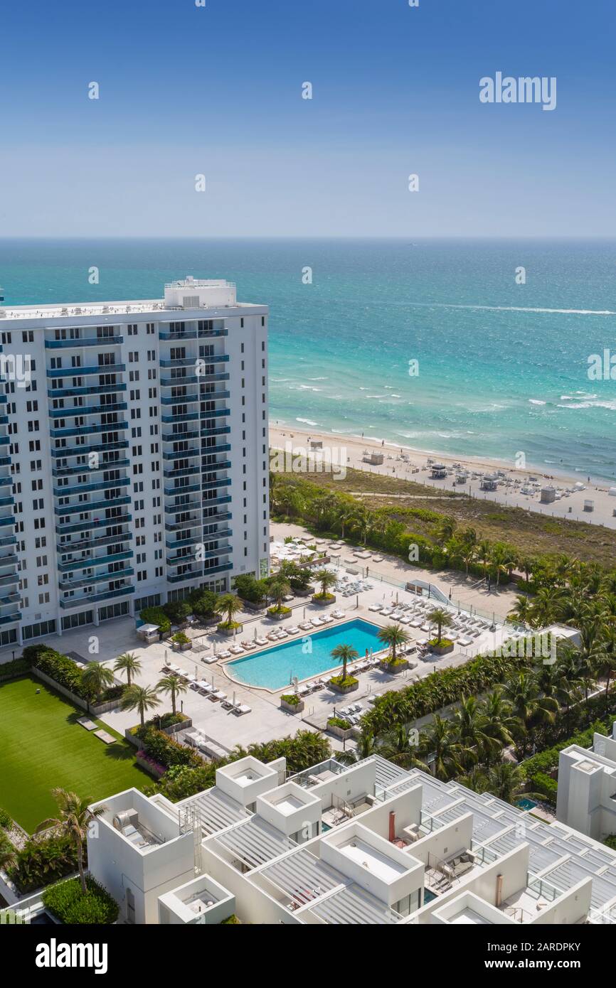 Vue imprenable sur la plage et les hôtels de South Beach, Miami Beach, Miami, Floride, États-Unis d'Amérique, Amérique du Nord Banque D'Images Vue imprenable sur la plage et les hôtels de South Beach, Miami Beach, Miami, Floride, États-Unis d'Amérique, Amérique du Nord Banque D'Images