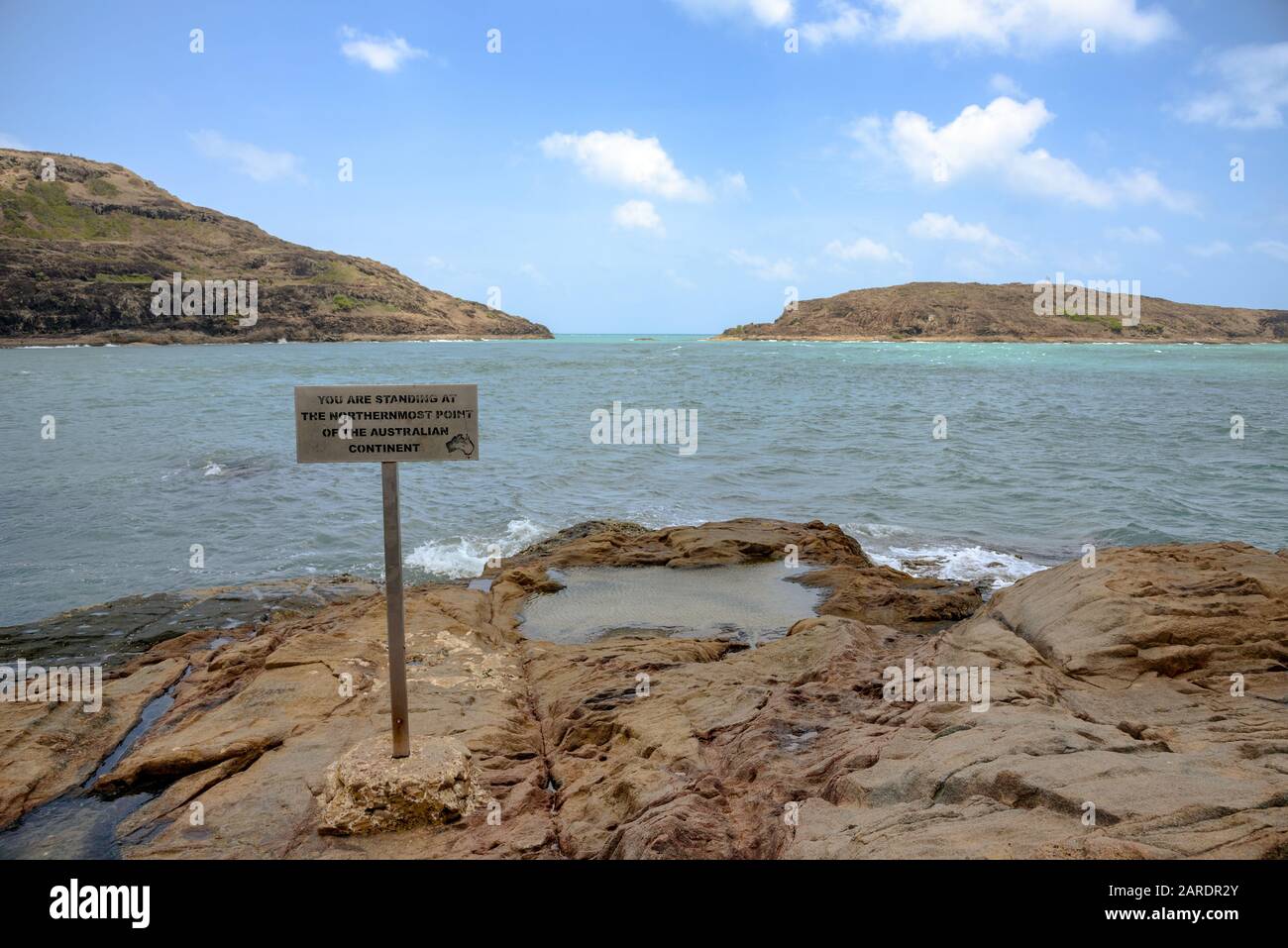 Le panneau à Cape York, marquant le point le plus septentrional du continent australien Banque D'Images