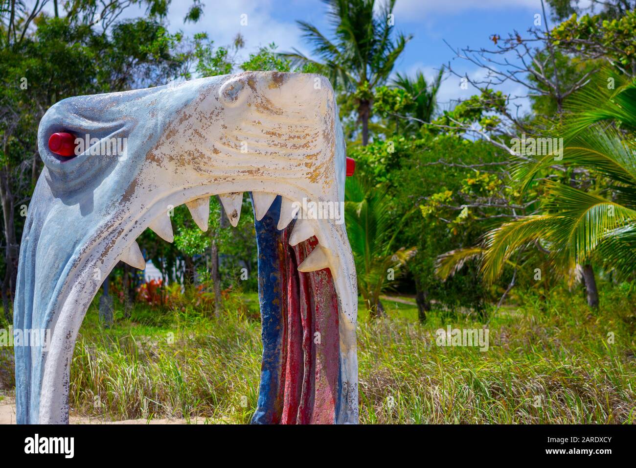 L'entrée de la tête de requin nouveauté accueille les visiteurs de l'île Great Keppel, dans le Queensland Banque D'Images