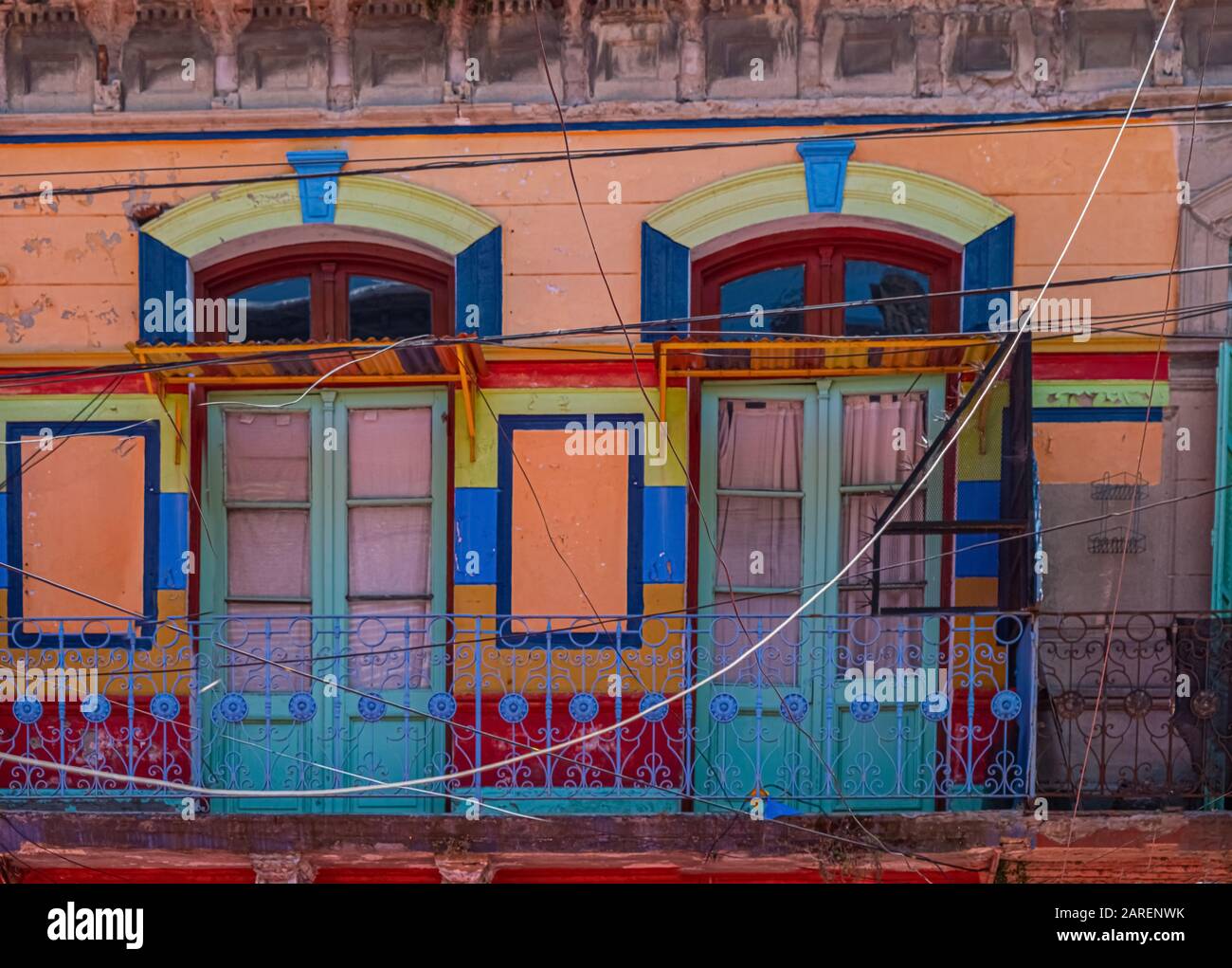 Des scènes colorées de rue de Caminto à la Boca, le plus ancien quartier de classe ouvrière de Buenos Aires, en Argentine. Banque D'Images