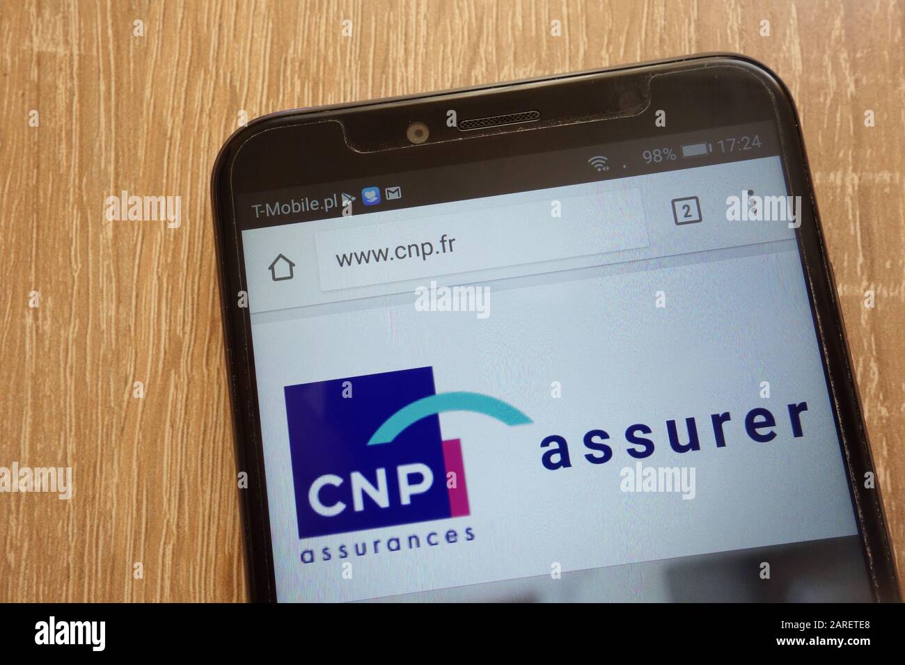 Site Web CNP Assurances affiché sur un smartphone moderne Banque D'Images