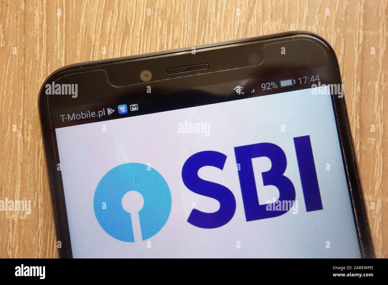 Le logo de la State Bank of India est affiché sur un smartphone moderne Banque D'Images