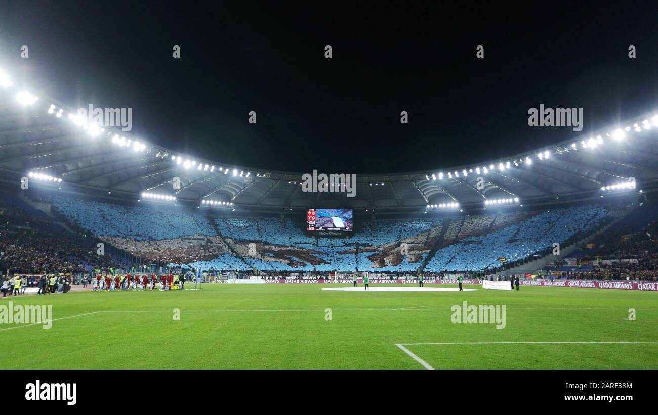 Lazio supporters pendant le championnat italien Serie UN match de football entre AS Roma et SS Lazio le 26 janvier 2020 à Stadio Olimpico à Rome, Italie - photo Federico Proietti/ESPA-Images Banque D'Images