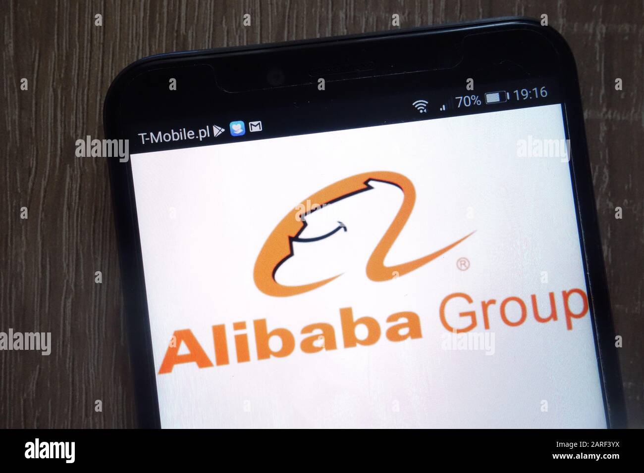 Logo Alibaba Group affiché sur un smartphone moderne Banque D'Images