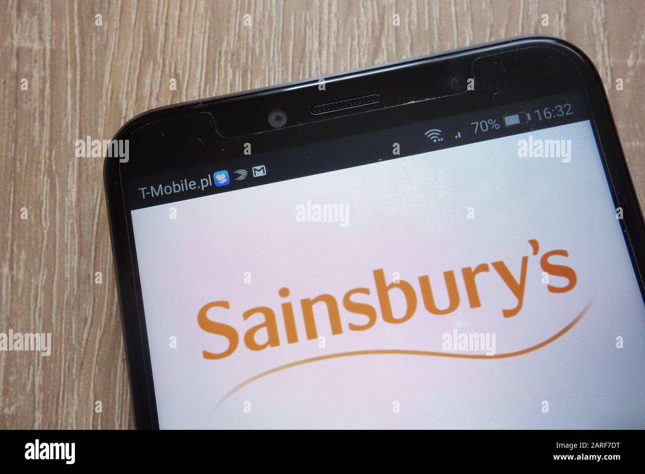 Logo Sainsbury sur un smartphone moderne Banque D'Images