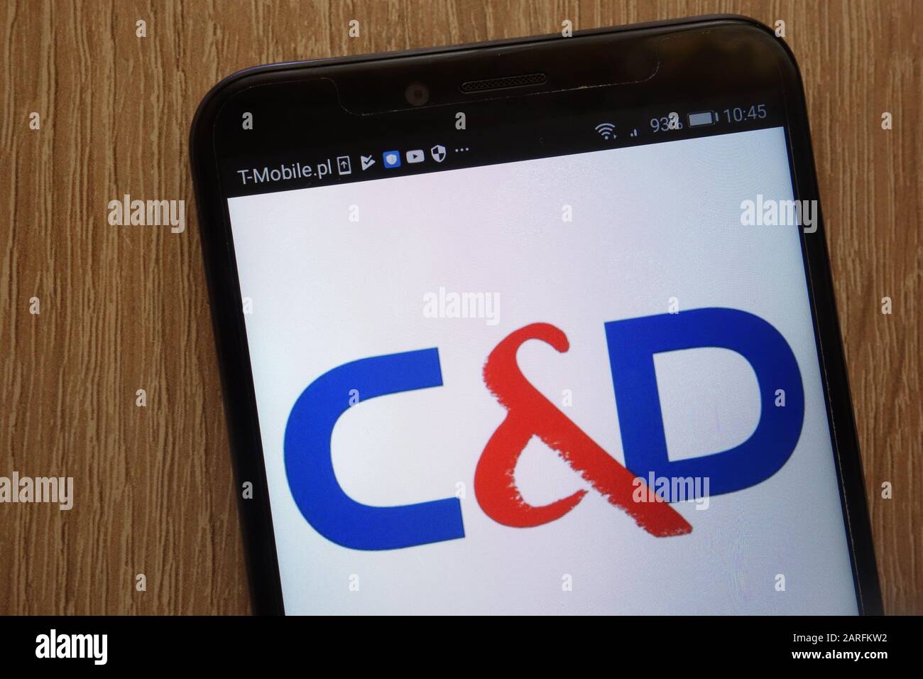 Logo C&D affiché sur un smartphone moderne Banque D'Images