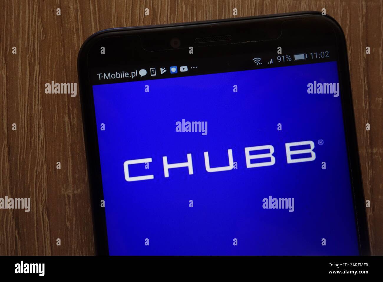 Logo Chubb affiché sur un smartphone moderne Banque D'Images