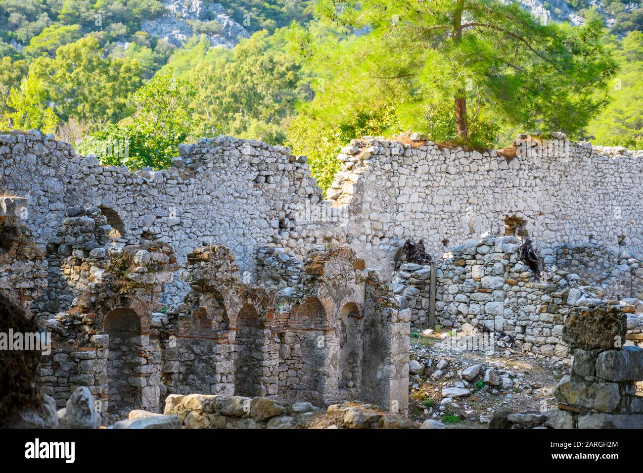 Asien, Türkei, Provin Antalya, Ausgrabungen von Olympos, Ruinen der byzantinischen Basilika Banque D'Images