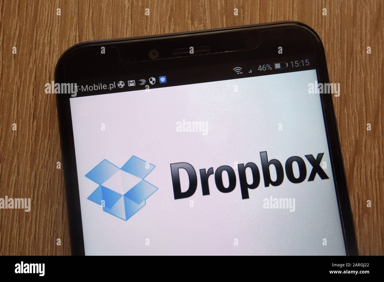 Logo Dropbox affiché sur un smartphone moderne Banque D'Images