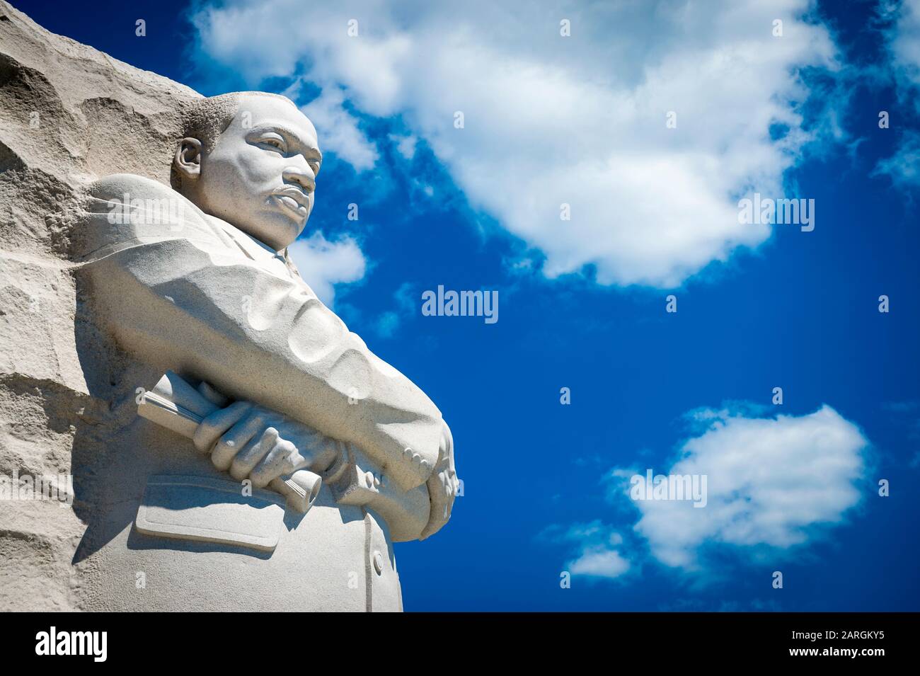 WASHINGTON DC - AOÛT 2018 : le mémorial Martin Luther King Jr, avec un portrait du leader des droits civiques sculpté dans le granit, dédié en 2011. Banque D'Images