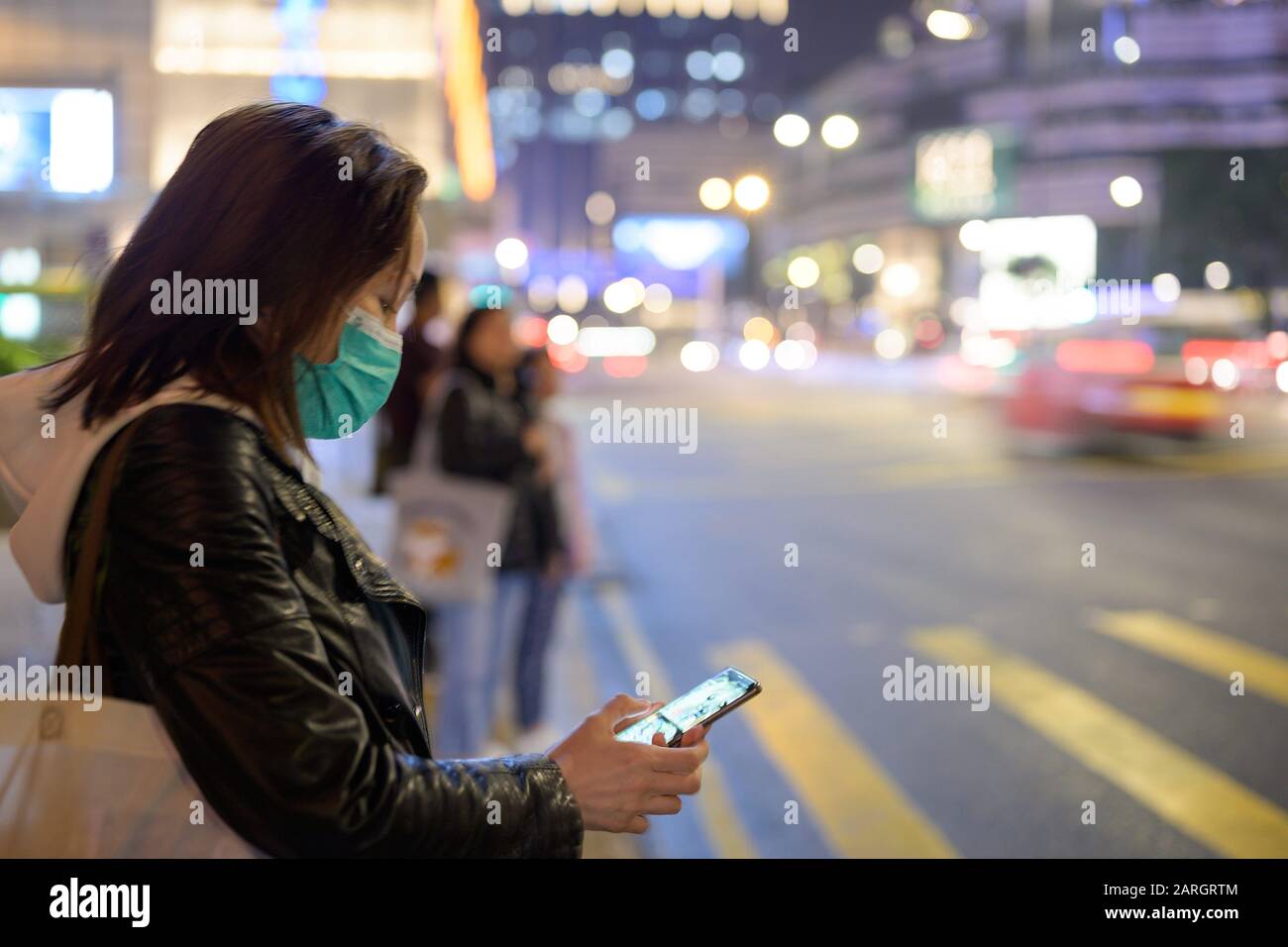 Hong Kong, Chine. 19 janvier 2020. Hong Kong, Chine Janvier 2020: Impressions Hong Kong - Janvier 2020 Hong Kong, Personne avec la protection de la bouche, la santé, | usage dans le monde crédit: DPA/Alay Live News Banque D'Images