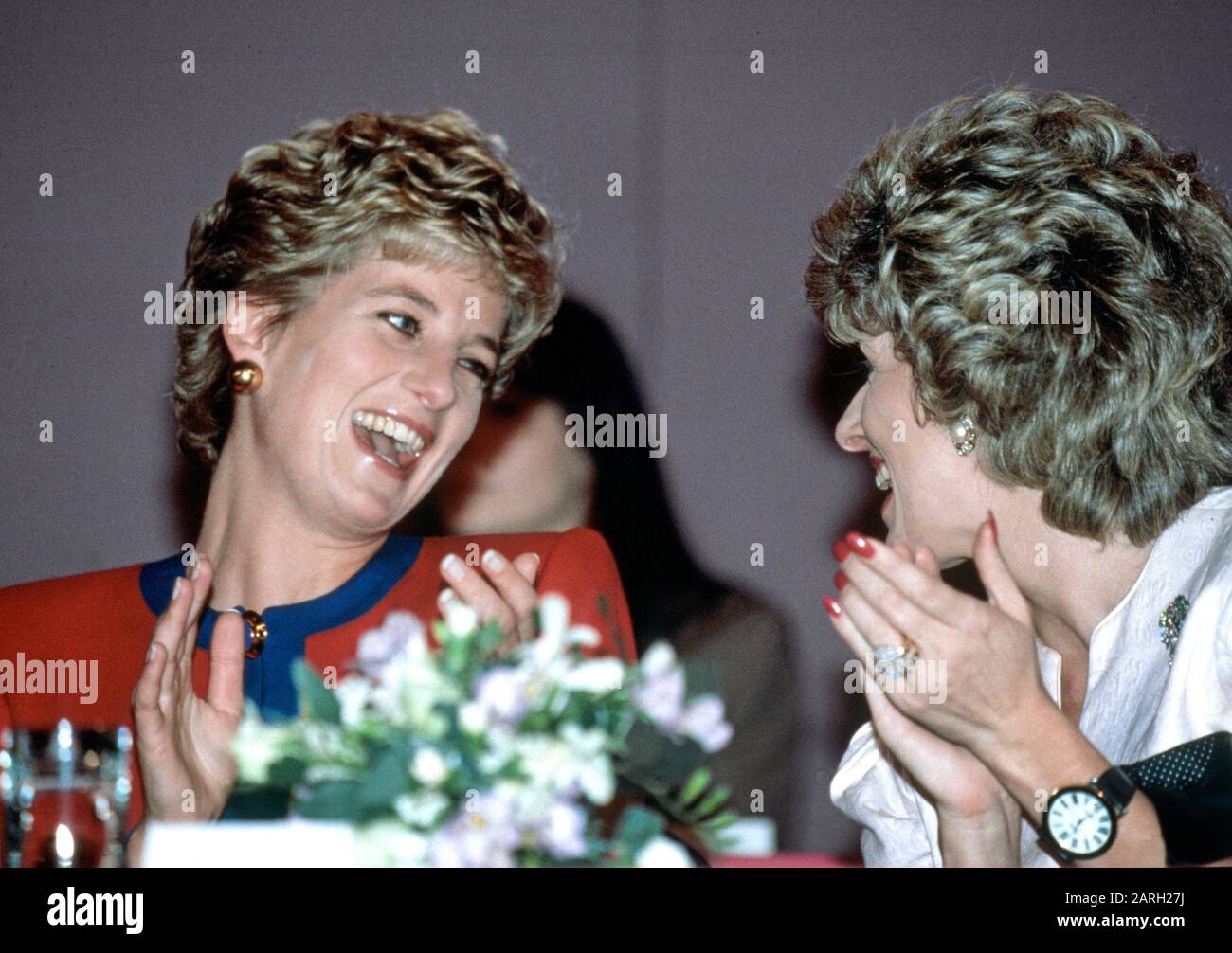 La princesse Diana de HRH présente les Prix McDonald's pour enfants d'honneur, Londres, Grande-Bretagne, février 1993 Banque D'Images