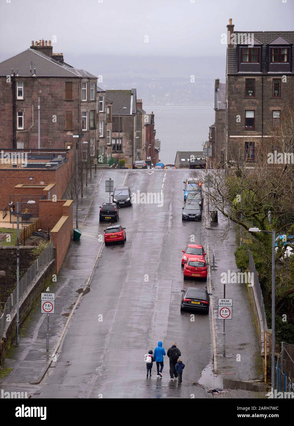 Greenock, Inverclyde, Ecosse le centre-ville de Greenock a été nommé comme la région la plus privée d'Écosse où les résidents sont 4 fois plus susceptibles de mourir que leurs homologues plus riches. Crédit: Chris Mcnulty/Alay Live News Banque D'Images